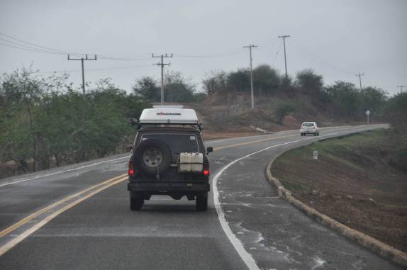Reencontro com o Marco e a Tina na estrada entre Cartagena, e Santa Marta, na Colômbia